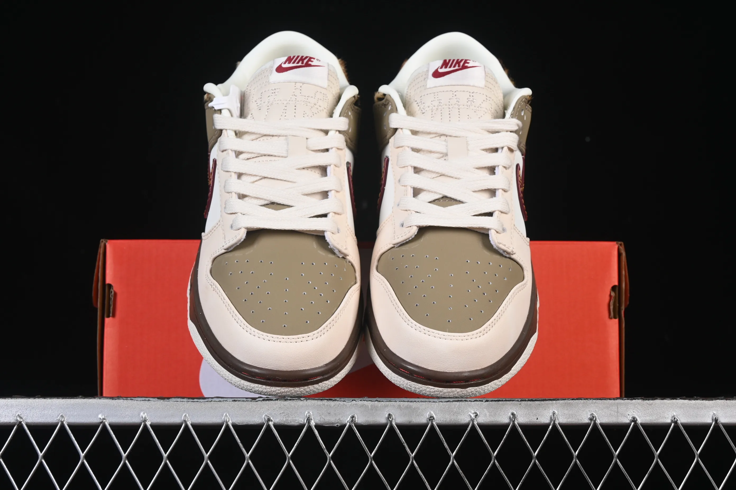 All categories Nk SB Dunk Series Nk SB Dunk Low low-top sneakers Nike SB Dunk Low "Khaki Leopard" beige zebra hair low-top casual sneakers IM6687-262